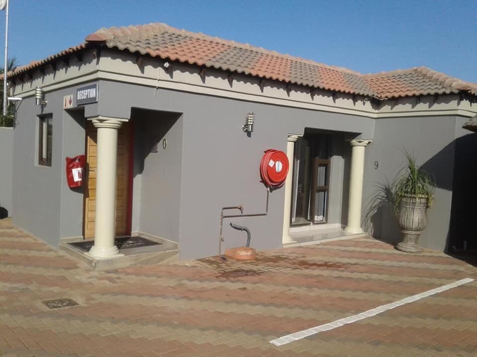 Thavhani Guest House Thohoyandou Exterior photo